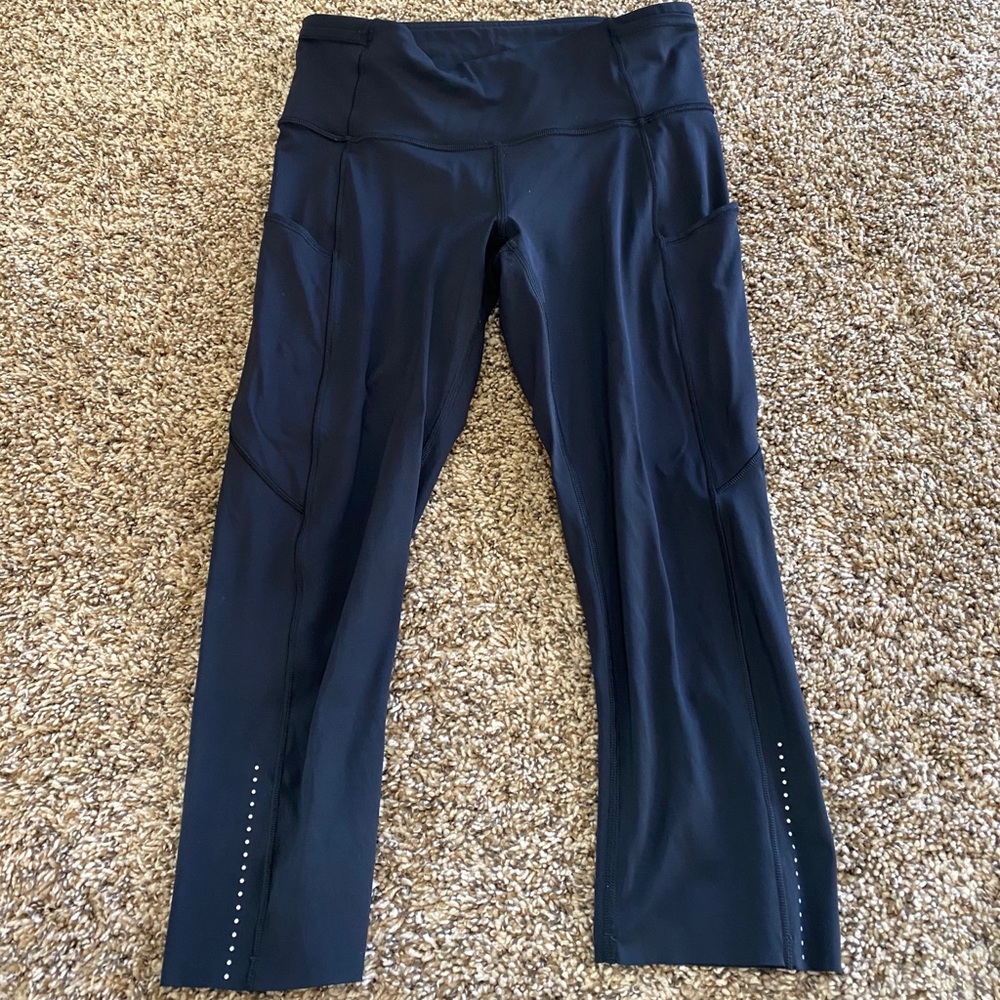 Lululemon Fast and Free HR Crop II 19”(size 6)